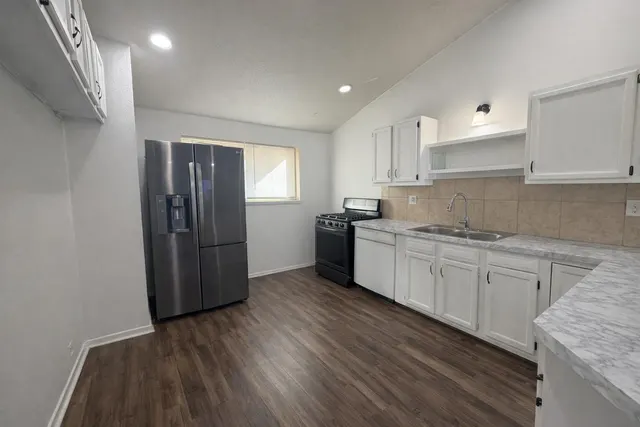 Photo 3 — 5308 48th Street, Lubbock, TX 79414
