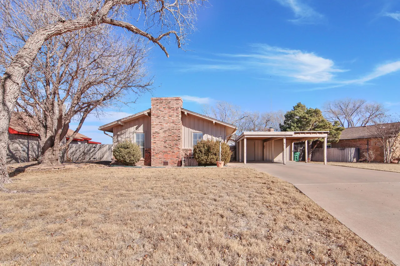 Photo 2 — 18 Highland Drive, Ransom Canyon, TX 79366