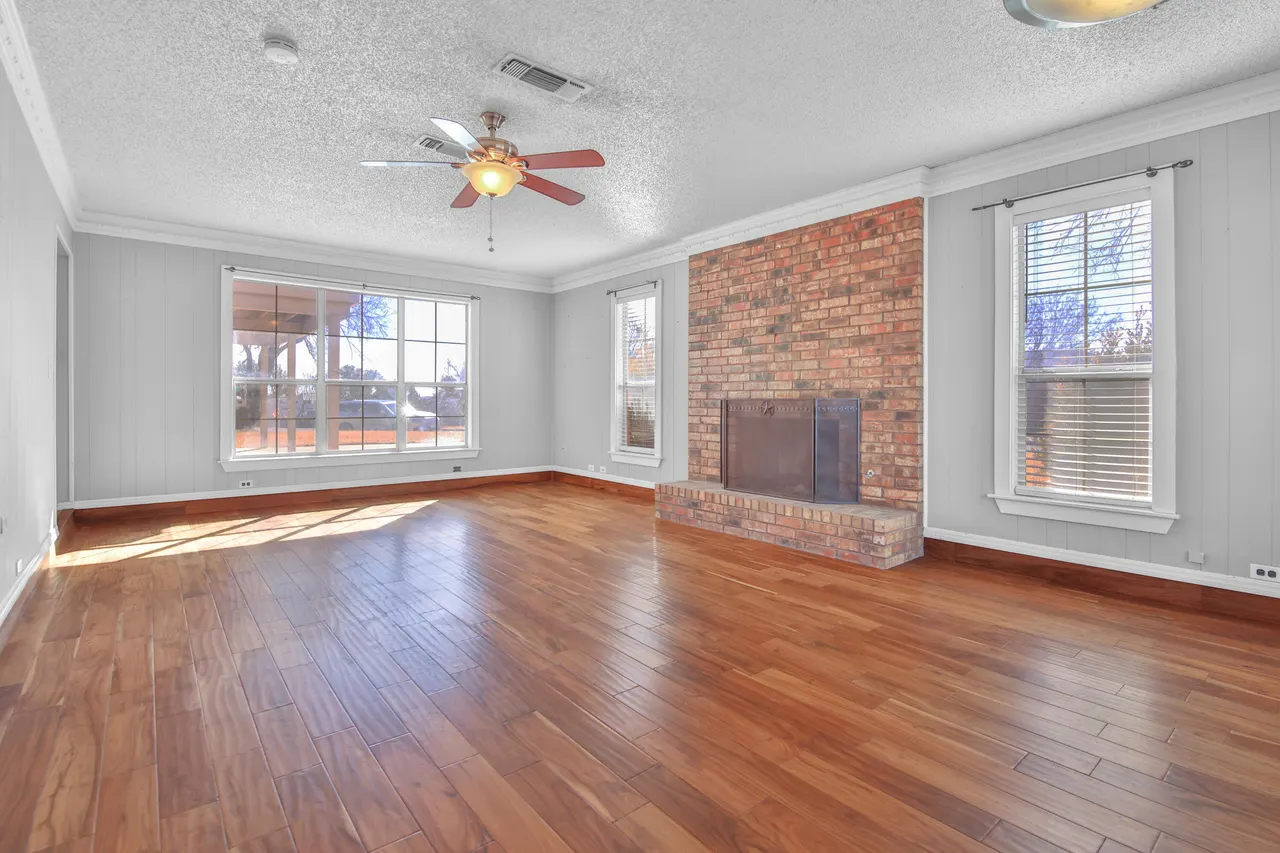 Photo 4 — 18 Highland Drive, Ransom Canyon, TX 79366