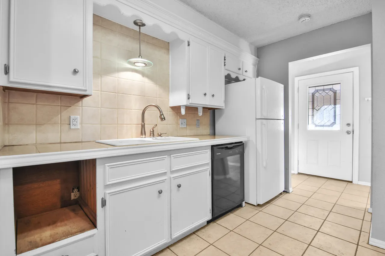 Photo 9 — 18 Highland Drive, Ransom Canyon, TX 79366