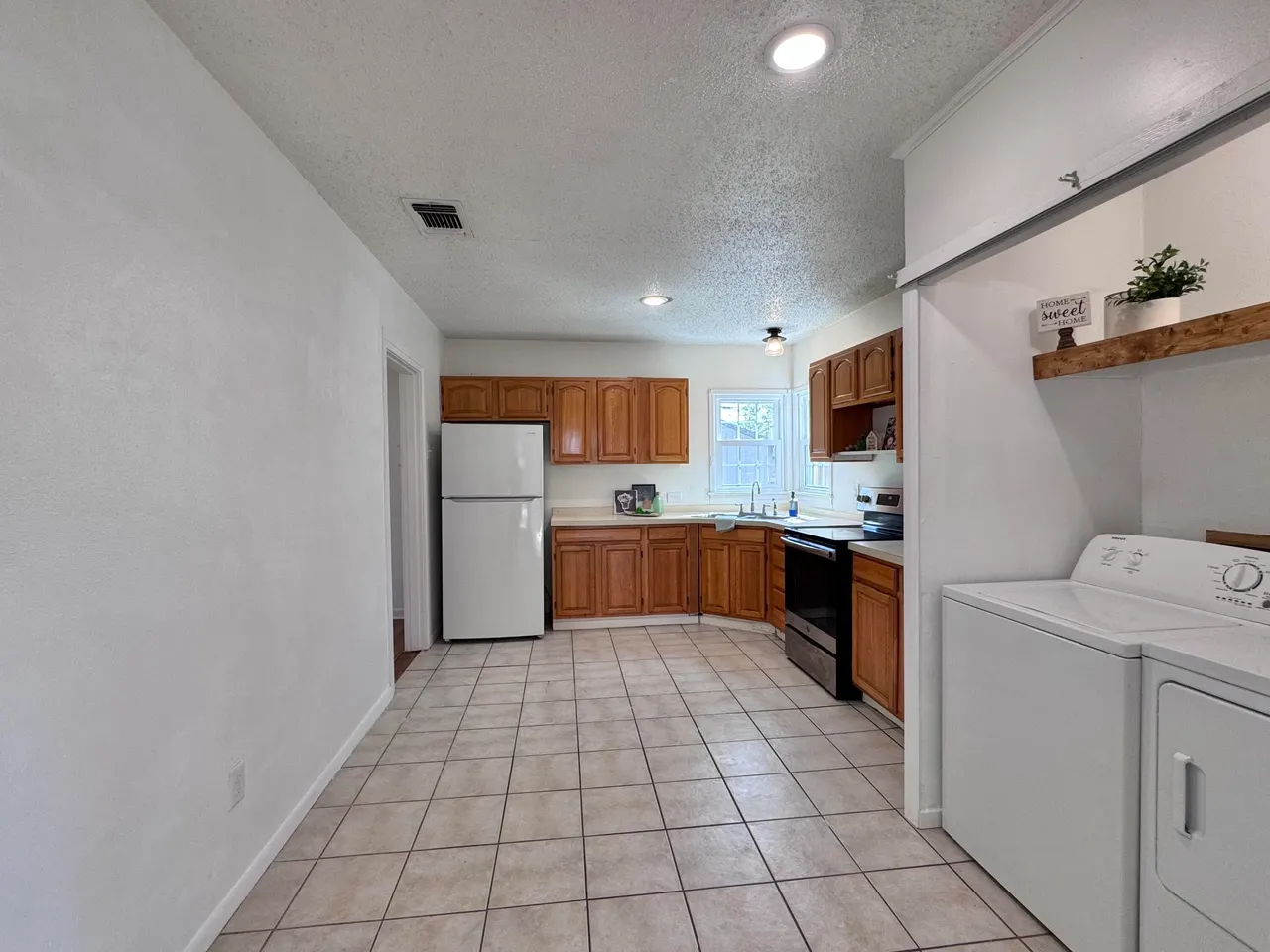 Photo 9 — 2115 31st Street, Lubbock, TX 79411