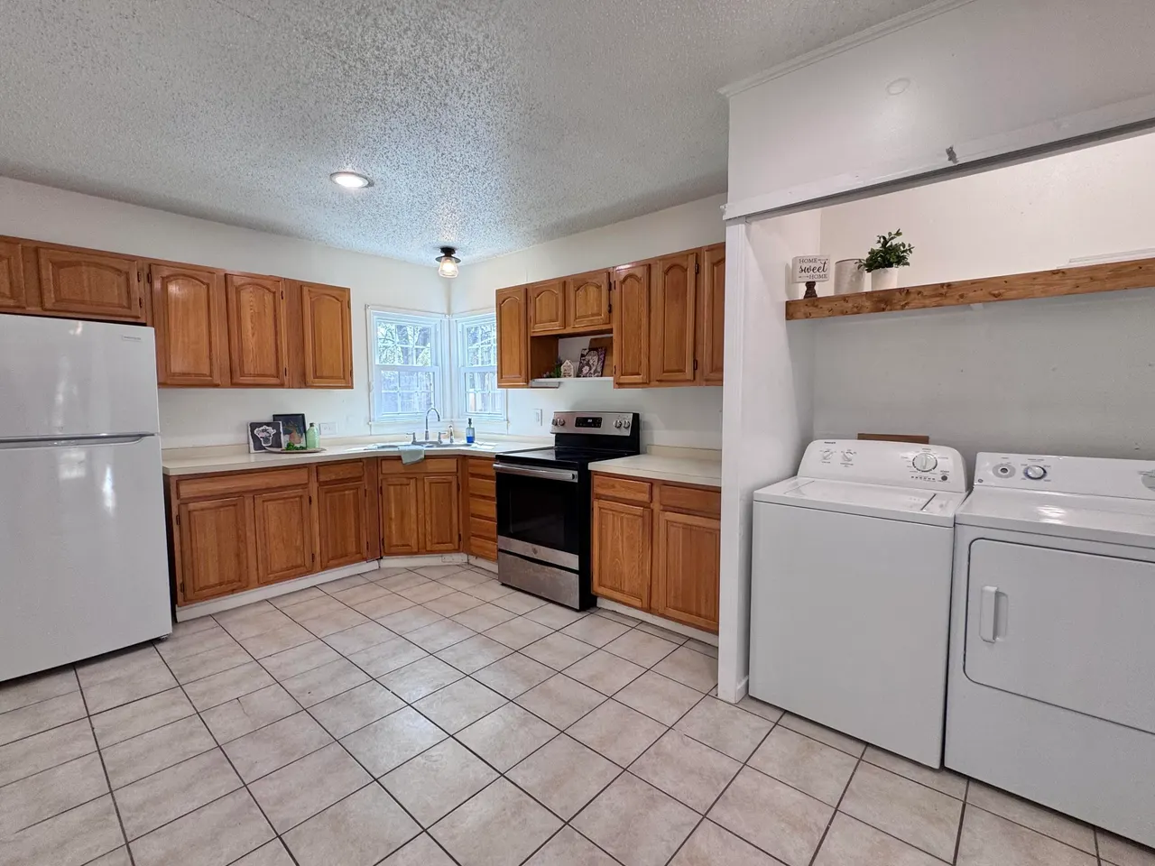 Photo 11 — 2115 31st Street, Lubbock, TX 79411
