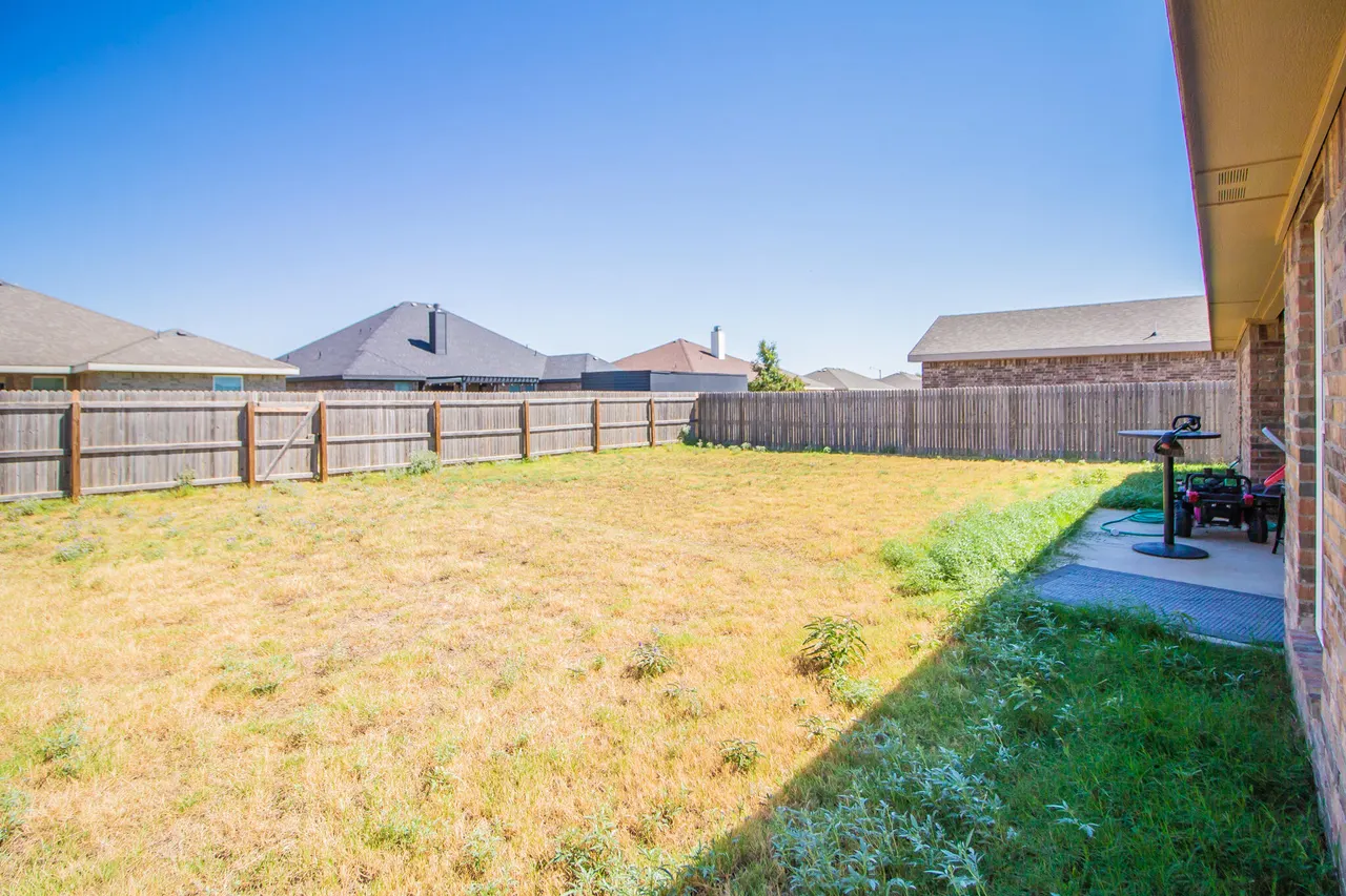Photo 13 — 8812 15th Street, Lubbock, TX 79416