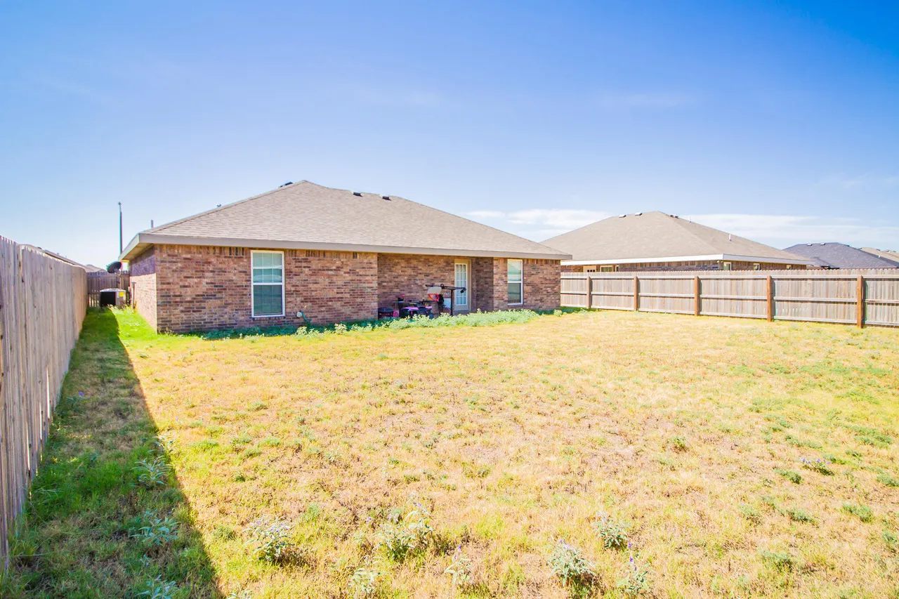 Photo 14 — 8812 15th Street, Lubbock, TX 79416