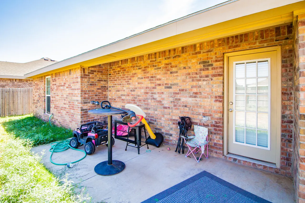 Photo 16 — 8812 15th Street, Lubbock, TX 79416