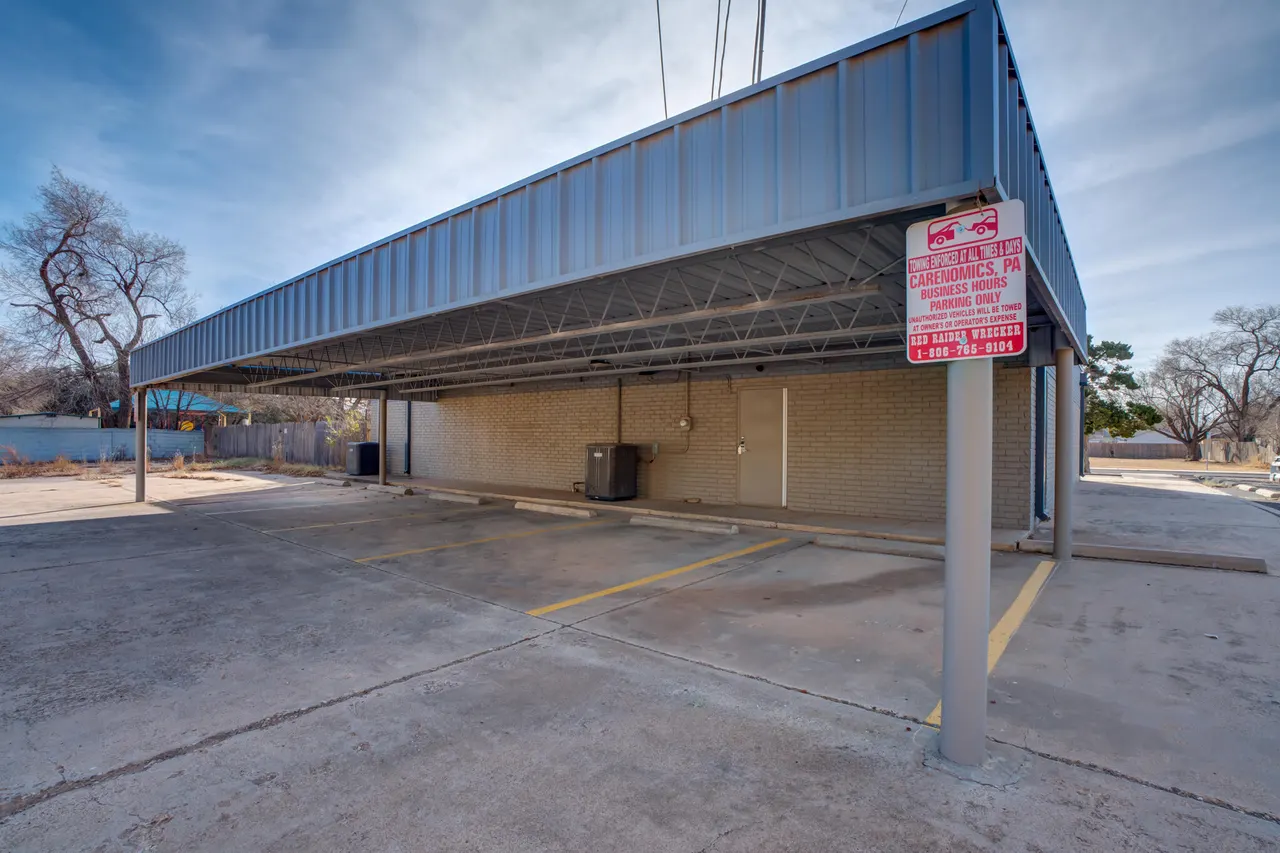 Photo 5 — 3508 22nd Place, Lubbock, TX 79410