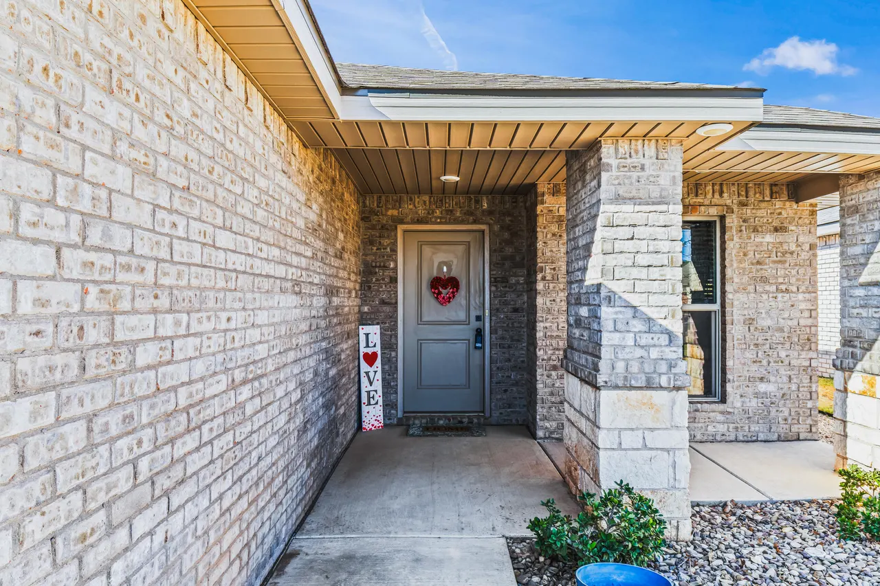 Photo 4 — 3207 Aberdeen Avenue, Wolfforth, TX 79382