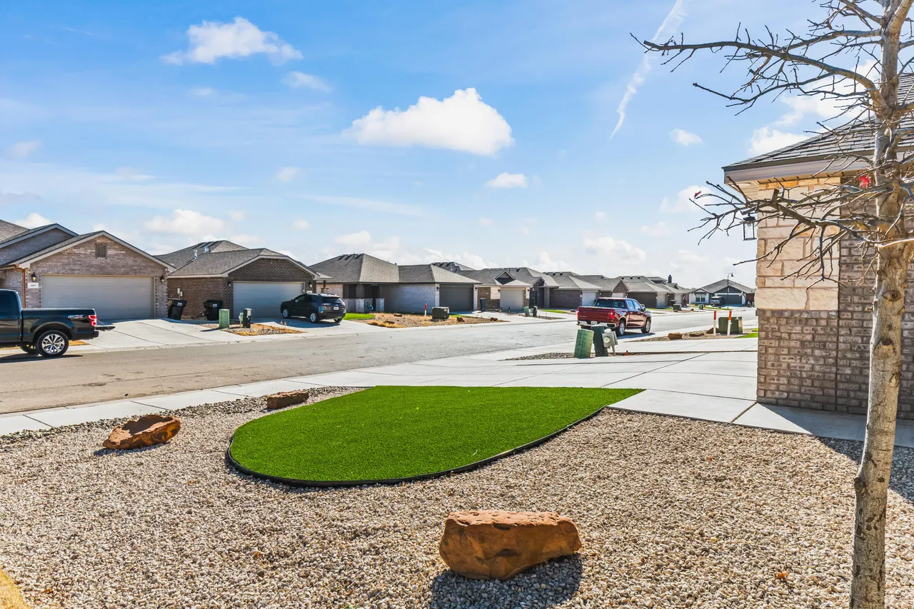 Photo 5 — 3207 Aberdeen Avenue, Wolfforth, TX 79382