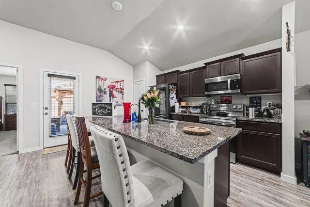Photo 8 — 3207 Aberdeen Avenue, Wolfforth, TX 79382