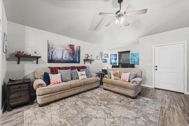 Photo 7 — 3207 Aberdeen Avenue, Wolfforth, TX 79382