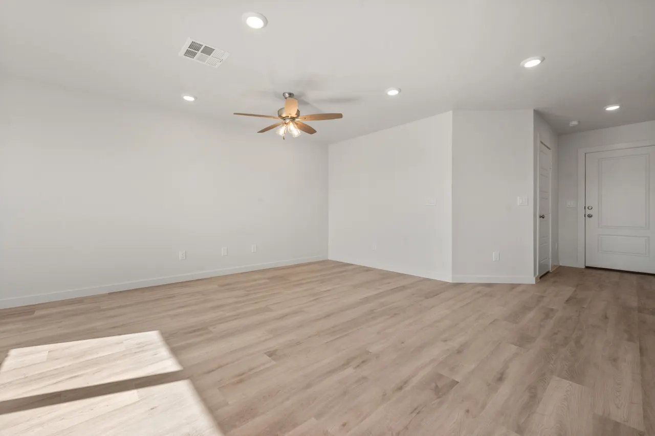 Photo 7 — 8317 24th Street, Lubbock, TX 79407
