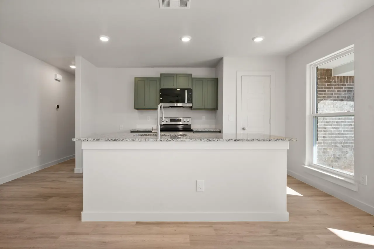 Photo 10 — 8317 24th Street, Lubbock, TX 79407