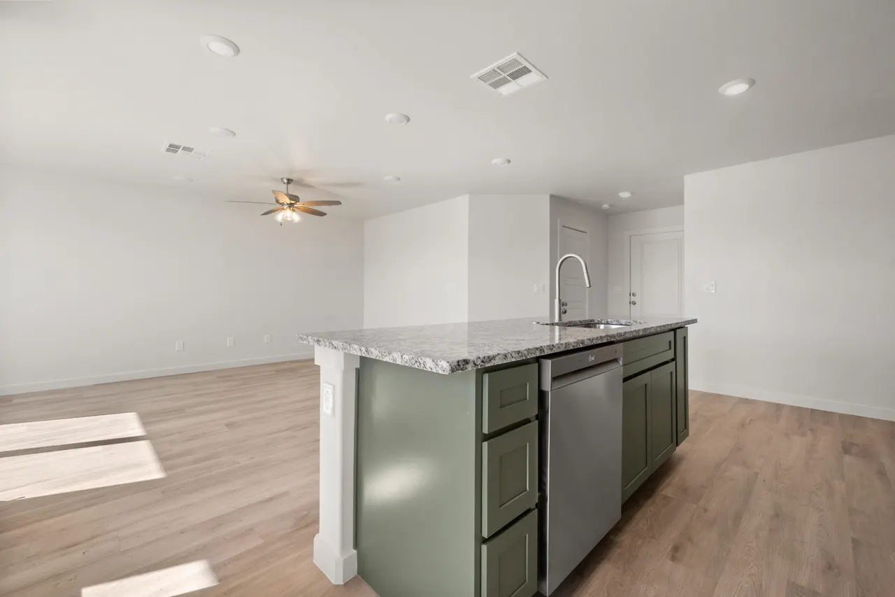 Photo 13 — 8317 24th Street, Lubbock, TX 79407