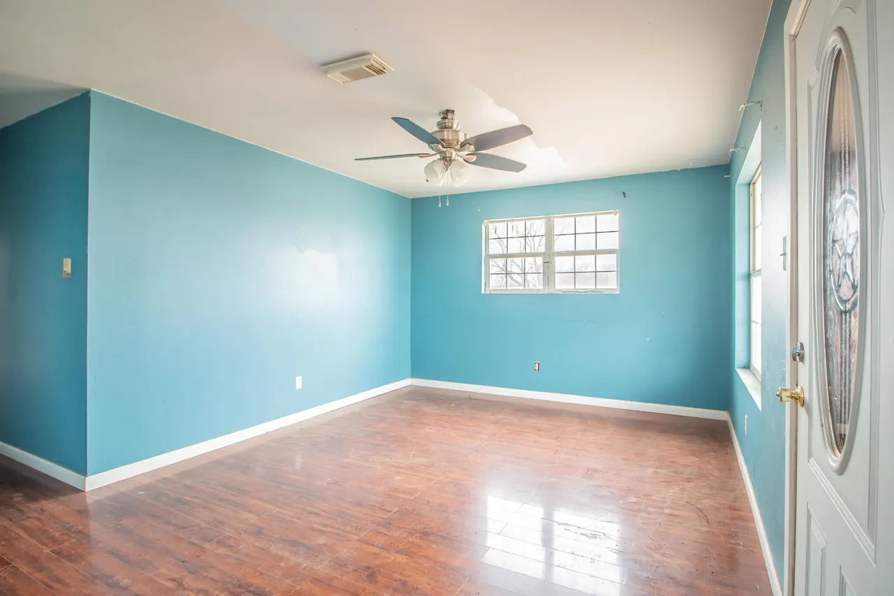 Photo 4 — 1355 S 3rd Street, Slaton, TX 79364