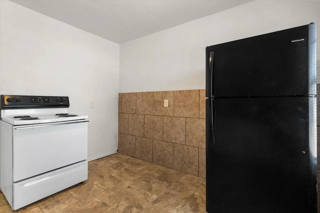 Photo 11 — 3306 2nd Street, Lubbock, TX 79415