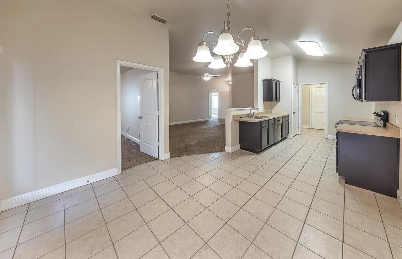 Photo 9 — 5504 110th Street, Lubbock, TX 79424