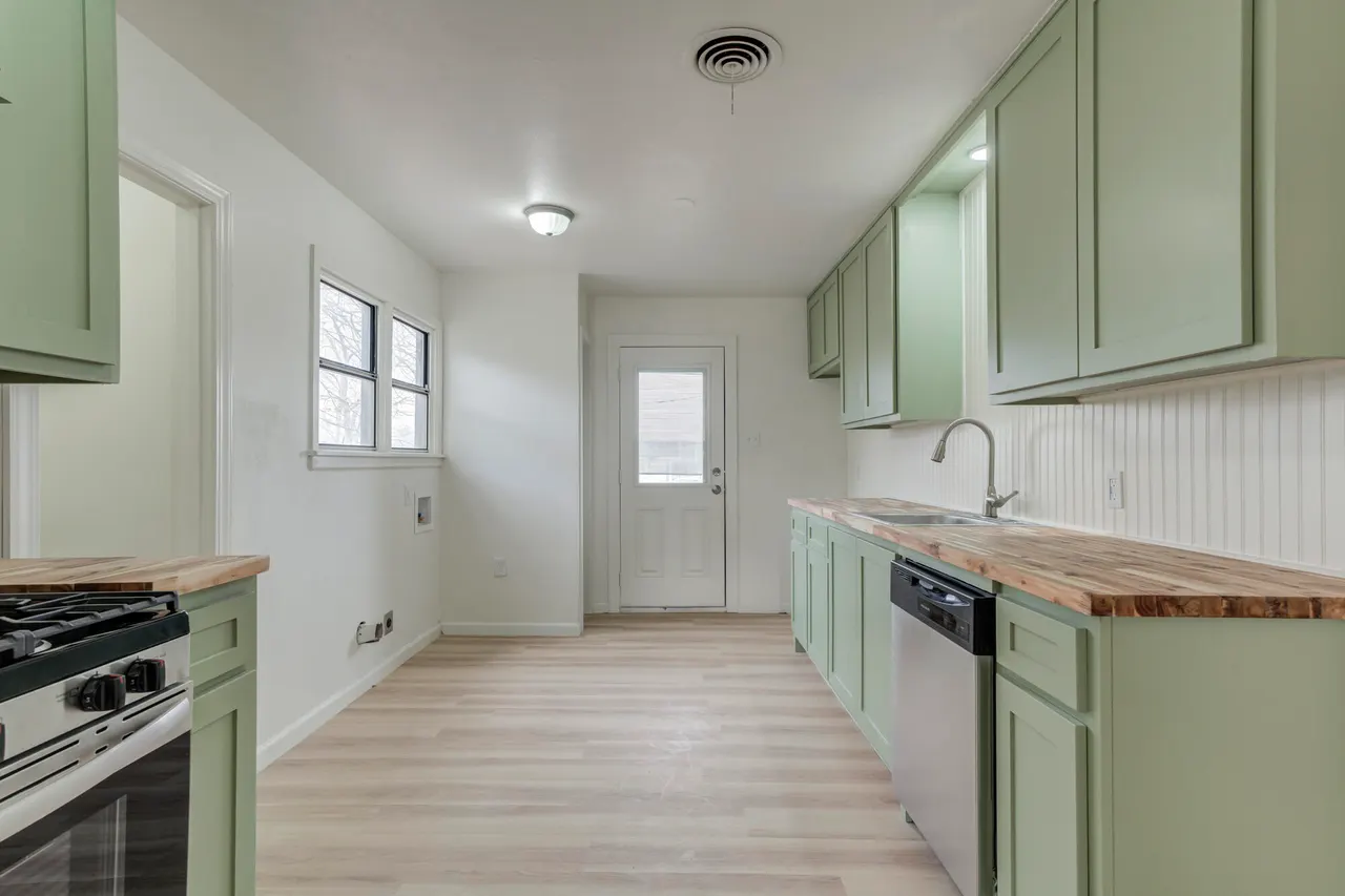 Photo 7 — 4714 39th Street, Lubbock, TX 79414