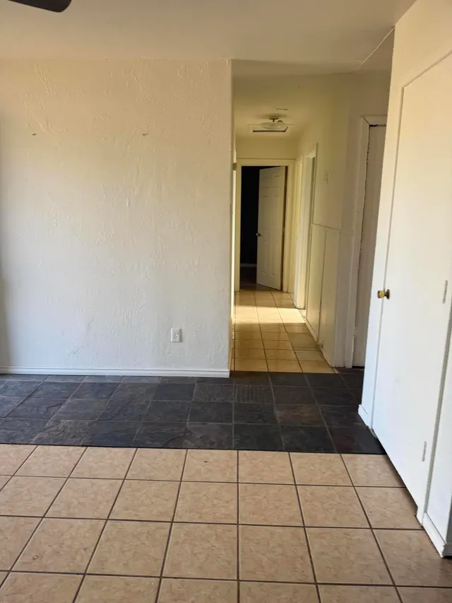 Photo 4 — 2722 E 7th Street, Lubbock, TX 79403
