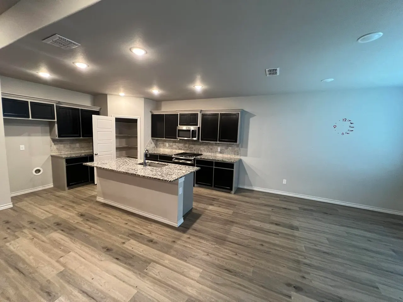 Photo 8 — 816 N 3rd Street, Wolfforth, TX 79382