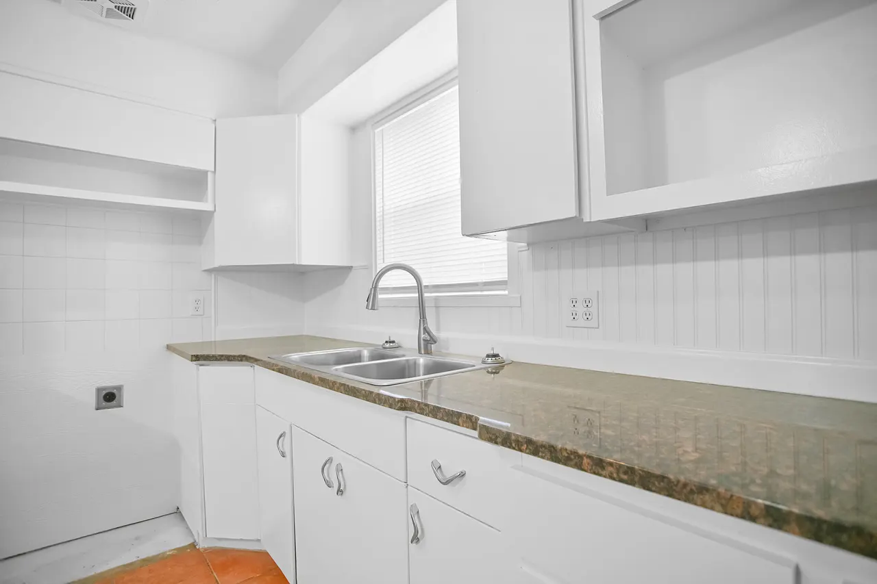 Photo 14 — 1307 61st Street, Lubbock, TX 79412