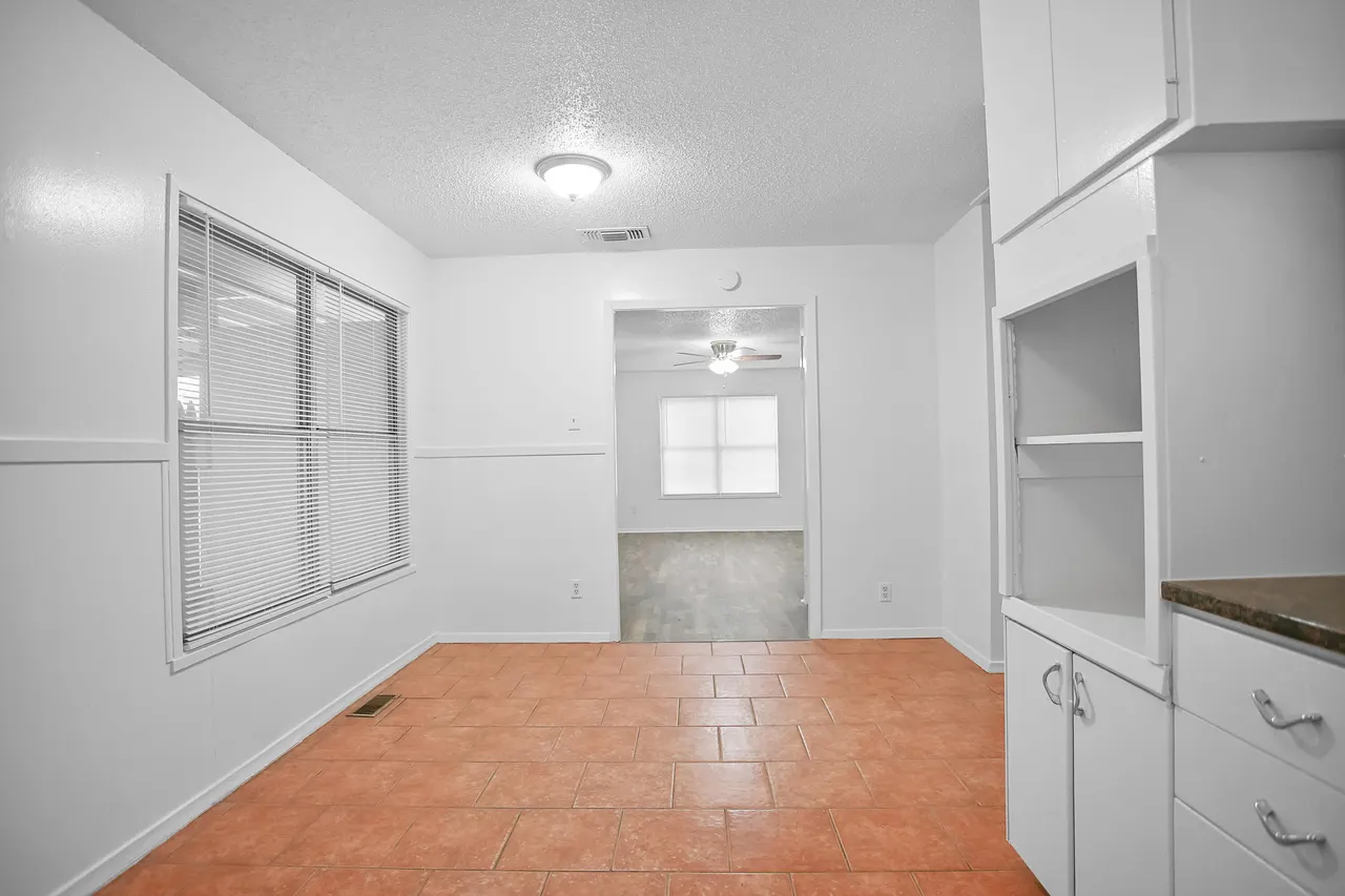 Photo 15 — 1307 61st Street, Lubbock, TX 79412