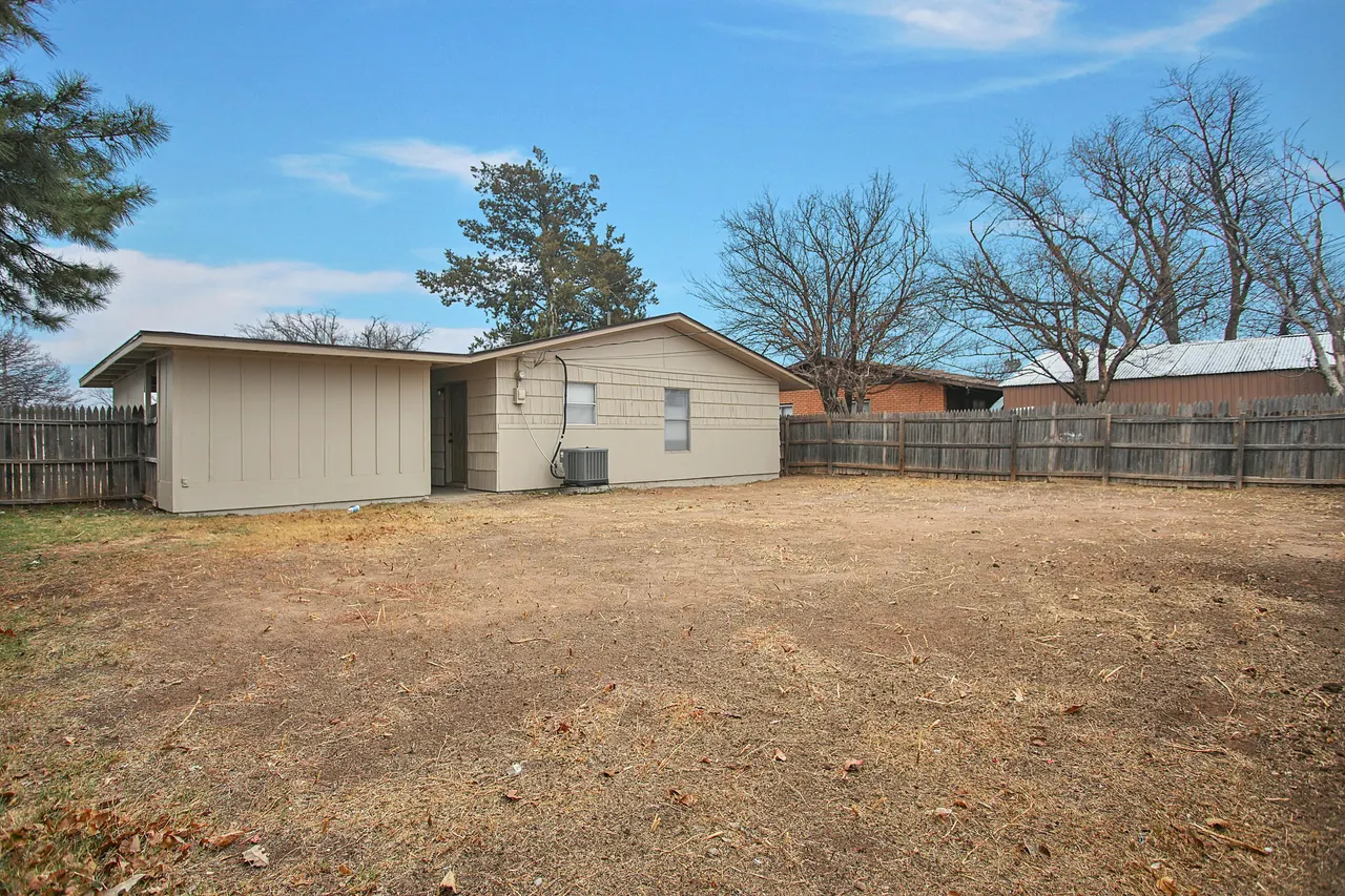 Photo 34 — 1307 61st Street, Lubbock, TX 79412
