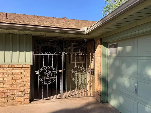 Photo 2 — 4120 62nd Drive, Lubbock, TX 79413