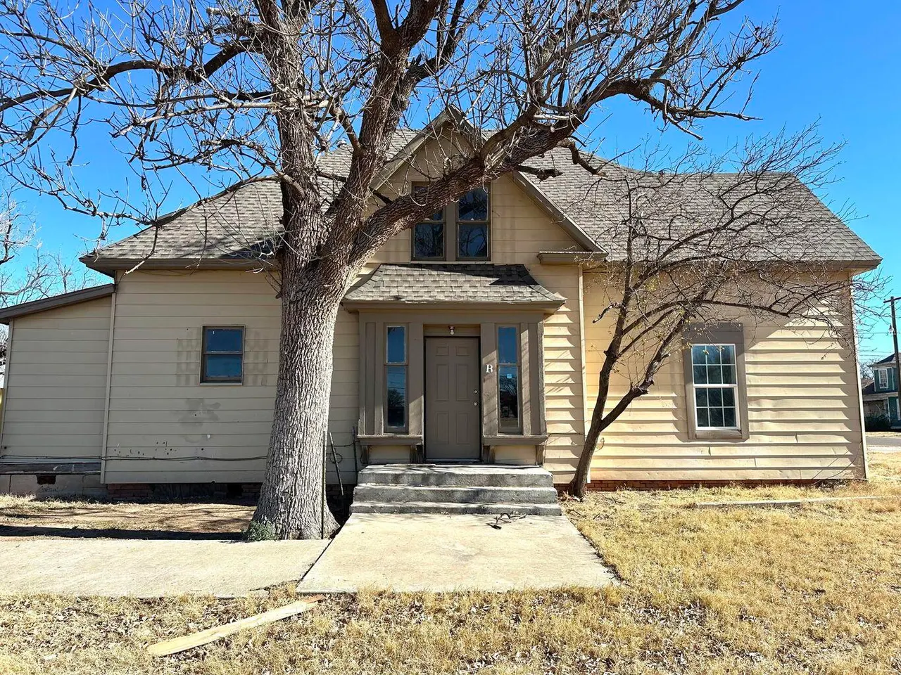Photo 2 — 510 W 12th, Plainview, TX 79072