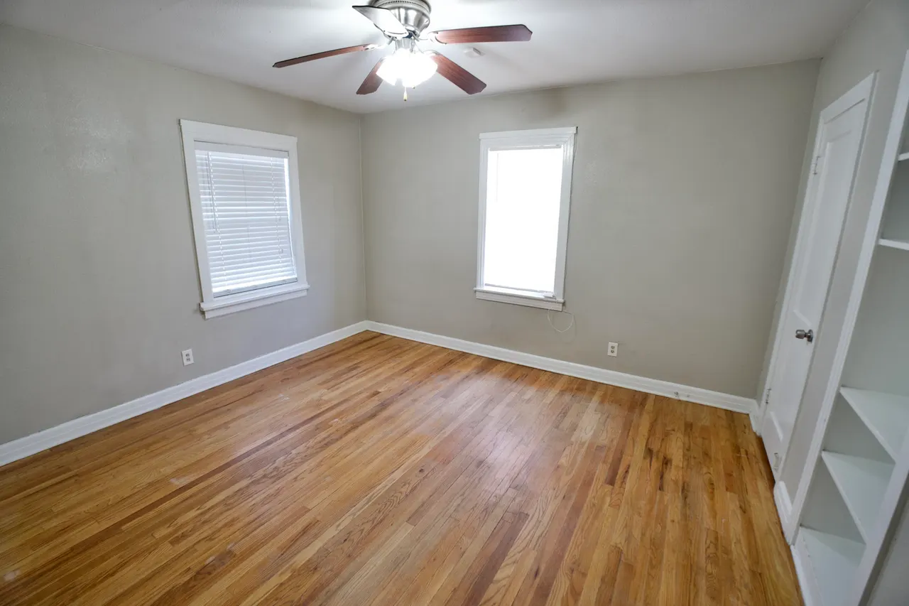 Photo 10 — 1910 21st Street, Lubbock, TX 79411