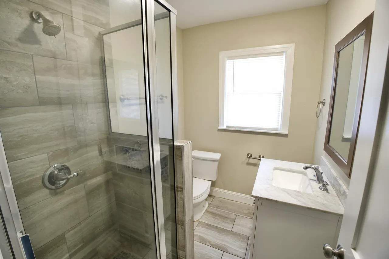 Photo 12 — 1910 21st Street, Lubbock, TX 79411