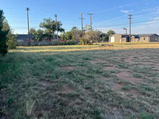Sold home at 101 NE 26th Street
