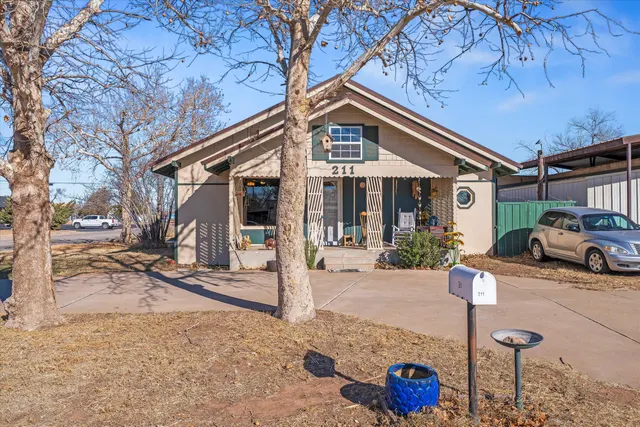 Front exterior — 211 8th Street, Levelland, TX 79336