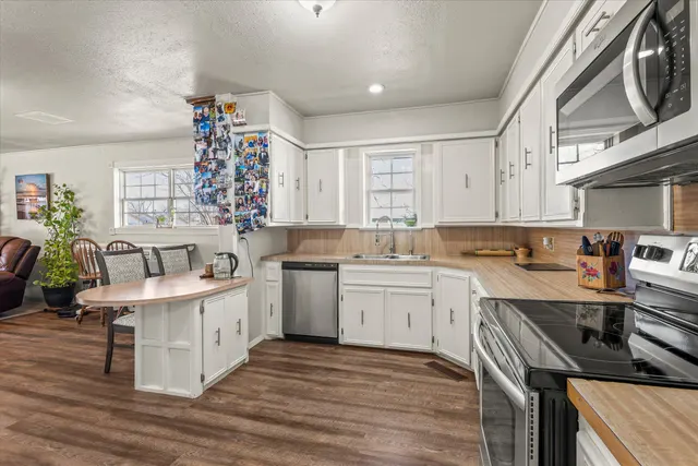 Photo 7 — 211 8th Street, Levelland, TX 79336