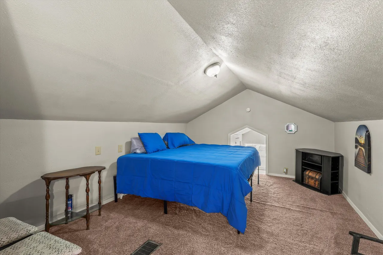 Photo 12 — 211 8th Street, Levelland, TX 79336