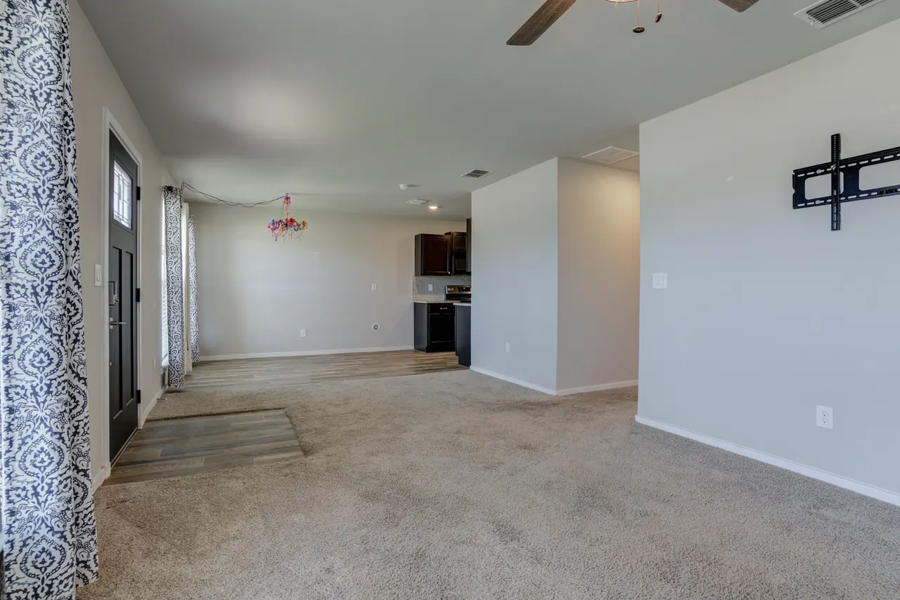 Photo 6 — 1633 139th Street, Lubbock, TX 79423
