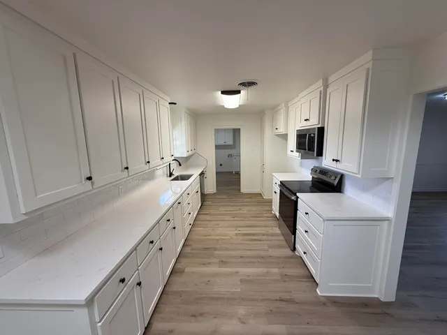 Photo 3 — 5431 9th Street, Lubbock, TX 79416