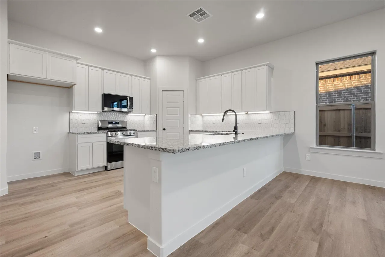 Photo 5 — 5313 Remington Avenue, Lubbock, TX 79407