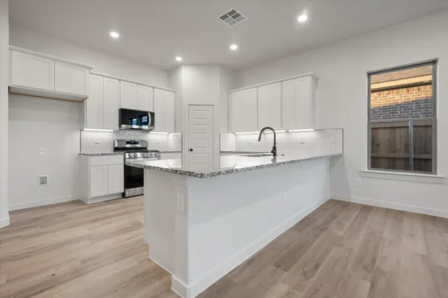 Photo 5 — 5313 Remington Avenue, Lubbock, TX 79407