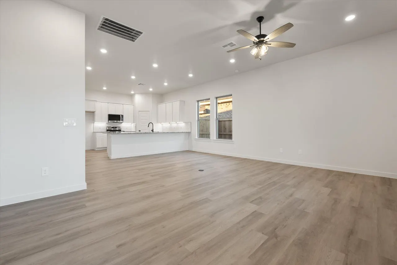 Photo 10 — 5313 Remington Avenue, Lubbock, TX 79407