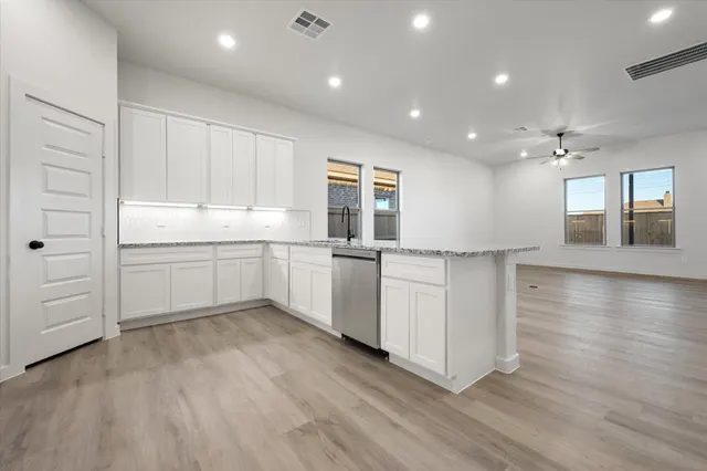 Photo 3 — 5313 Remington Avenue, Lubbock, TX 79407