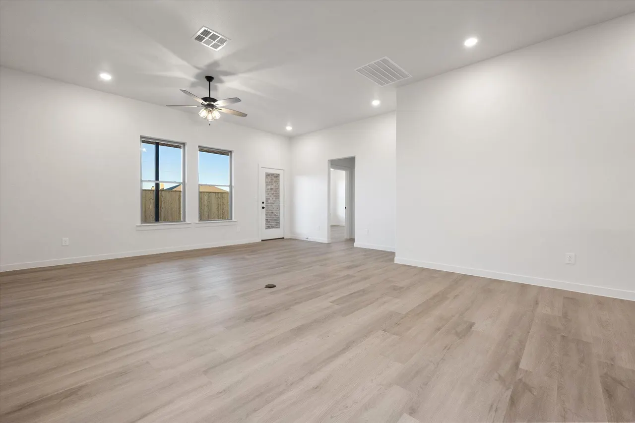 Photo 8 — 5313 Remington Avenue, Lubbock, TX 79407