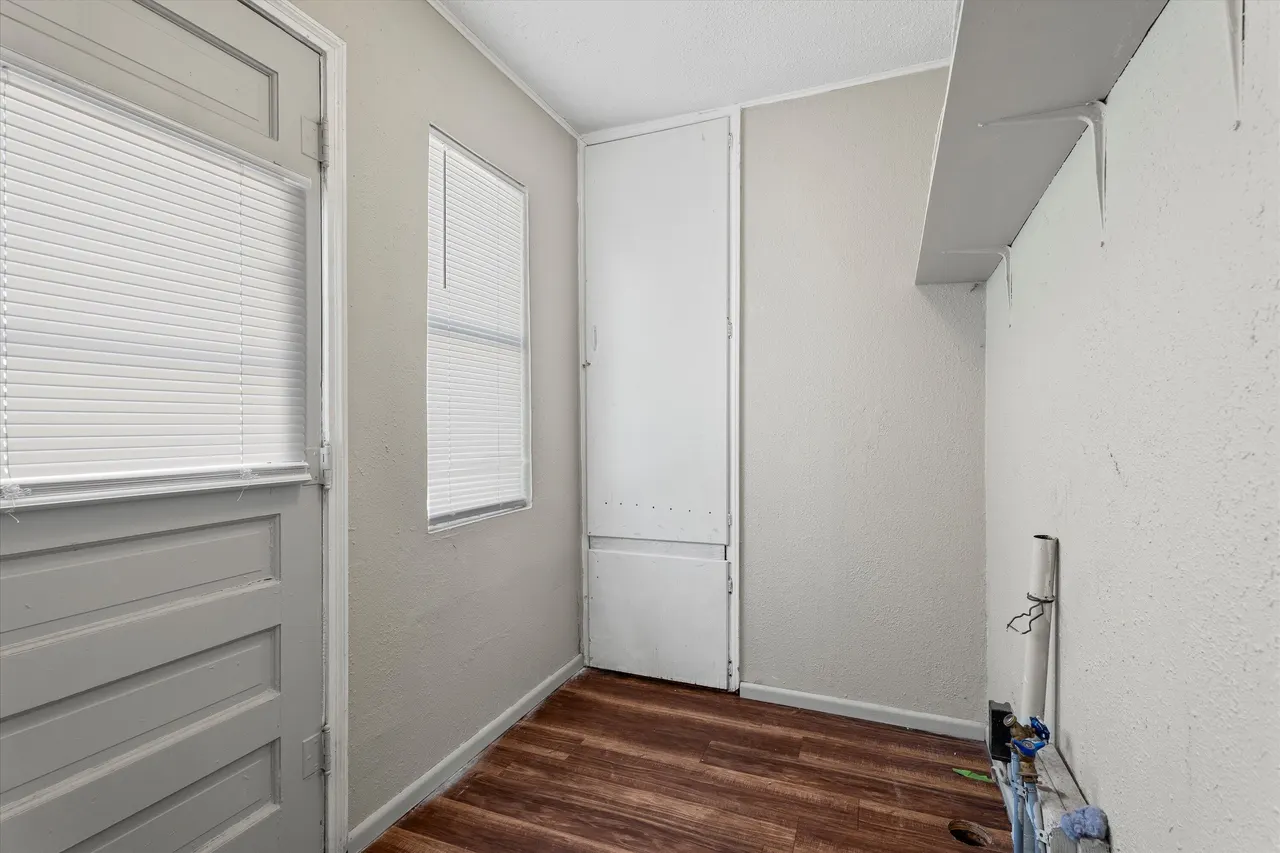 Photo 15 — 1507 Avenue E, Levelland, TX 79336