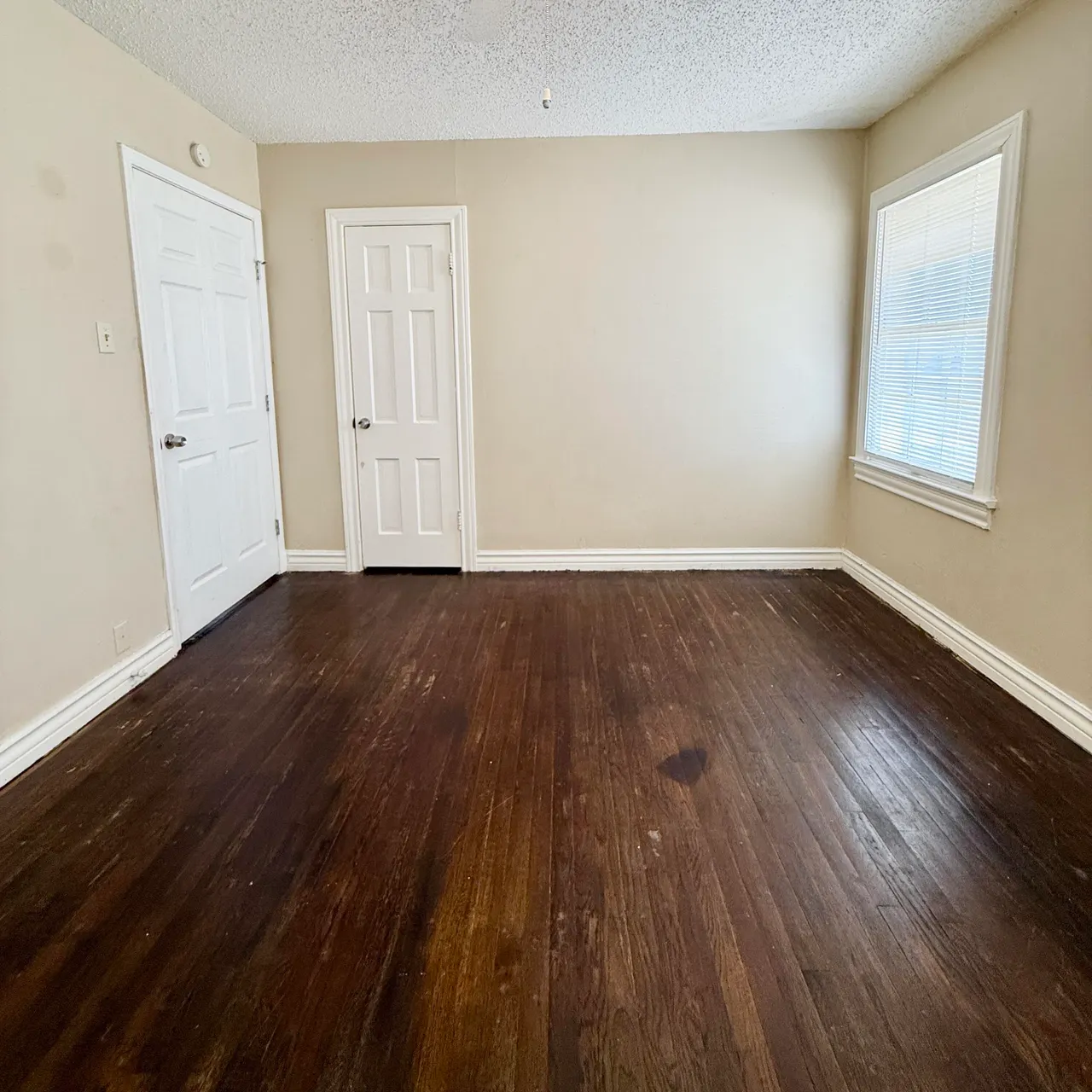 Photo 10 — 2422 30th Street, Lubbock, TX 79411