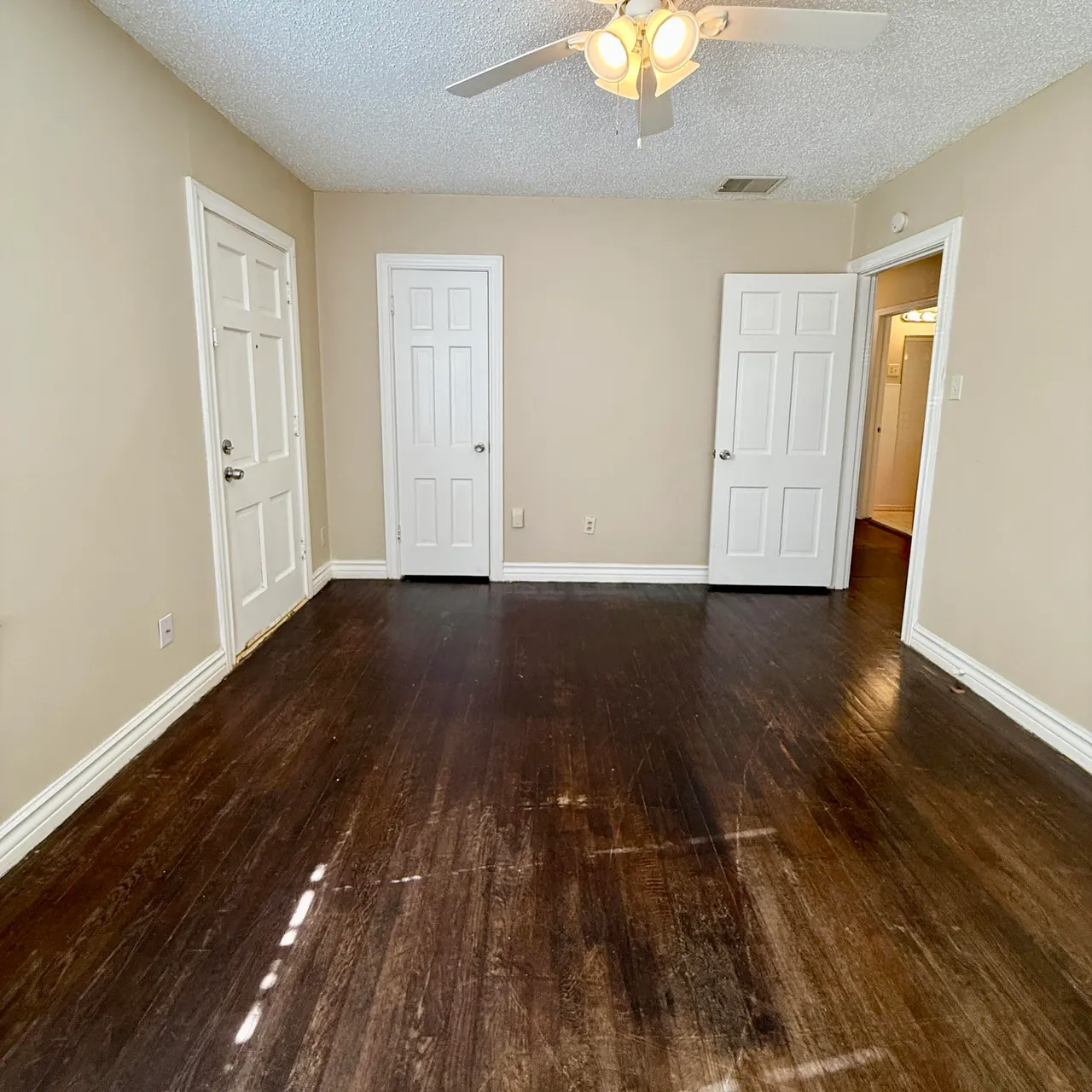 Photo 13 — 2422 30th Street, Lubbock, TX 79411