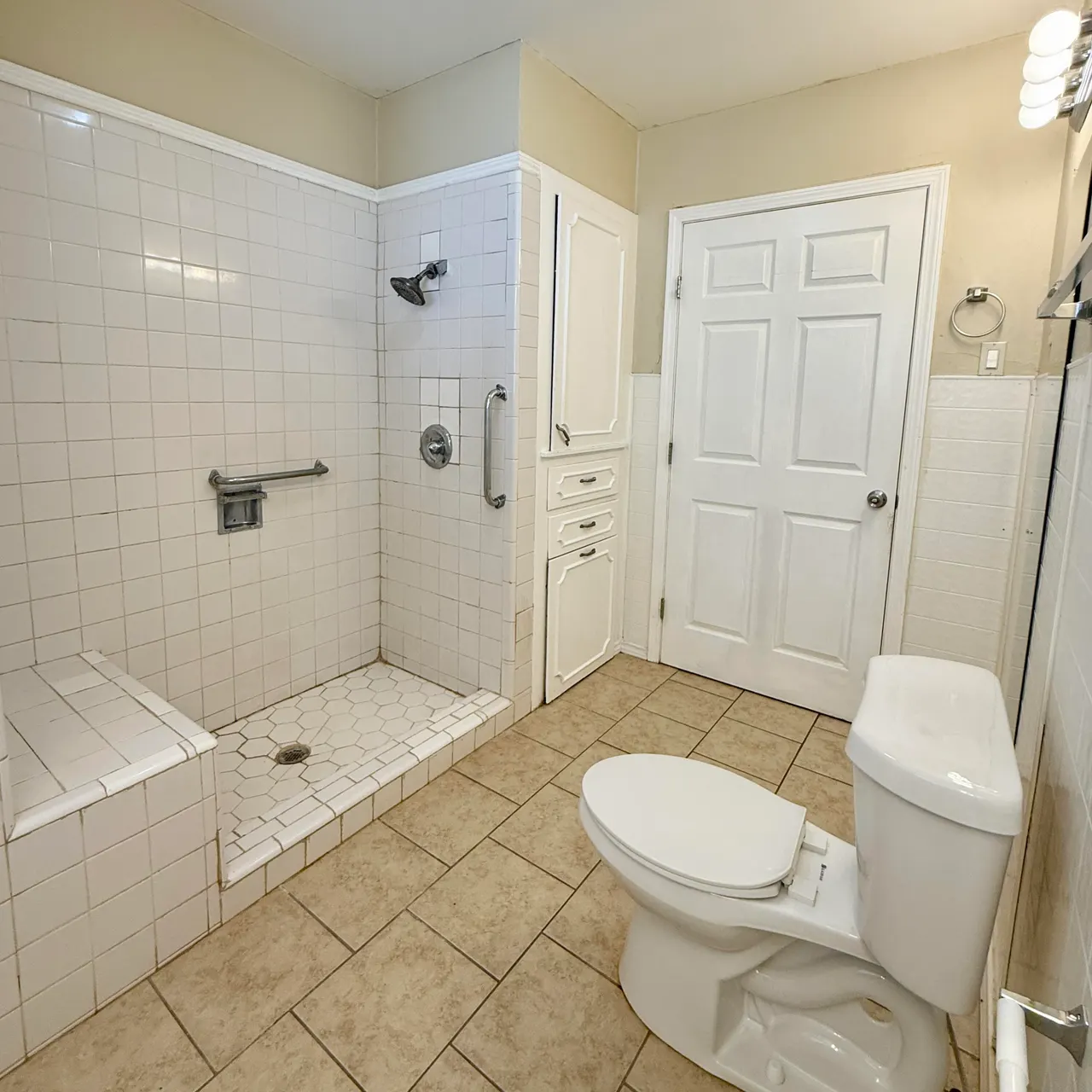 Photo 17 — 2422 30th Street, Lubbock, TX 79411