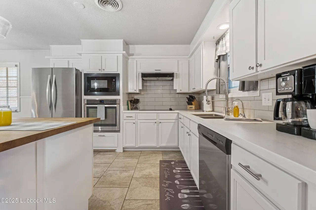Photo 9 — 6005 Oxford Avenue, Lubbock, TX 79413