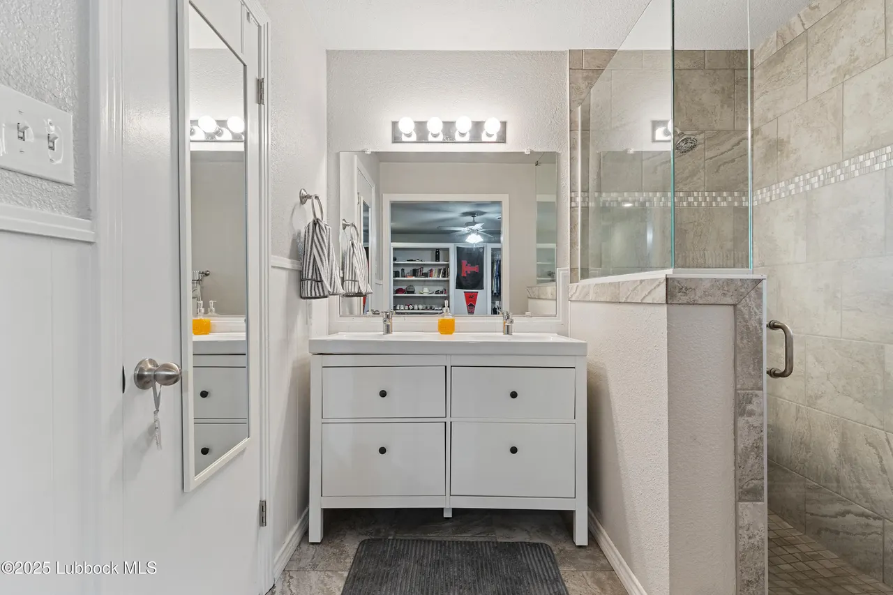 Photo 17 — 6005 Oxford Avenue, Lubbock, TX 79413