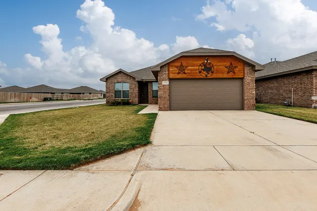 Front exterior — 6956 12th Street, Lubbock, TX 79416