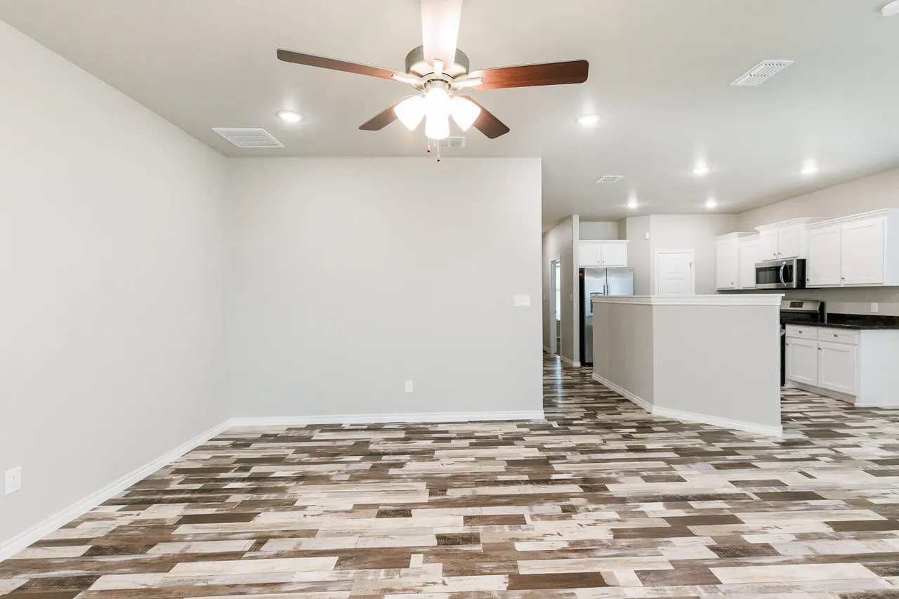 Photo 18 — 6956 12th Street, Lubbock, TX 79416