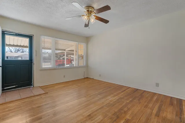 Photo 7 — 4422 47th Street, Lubbock, TX 79414